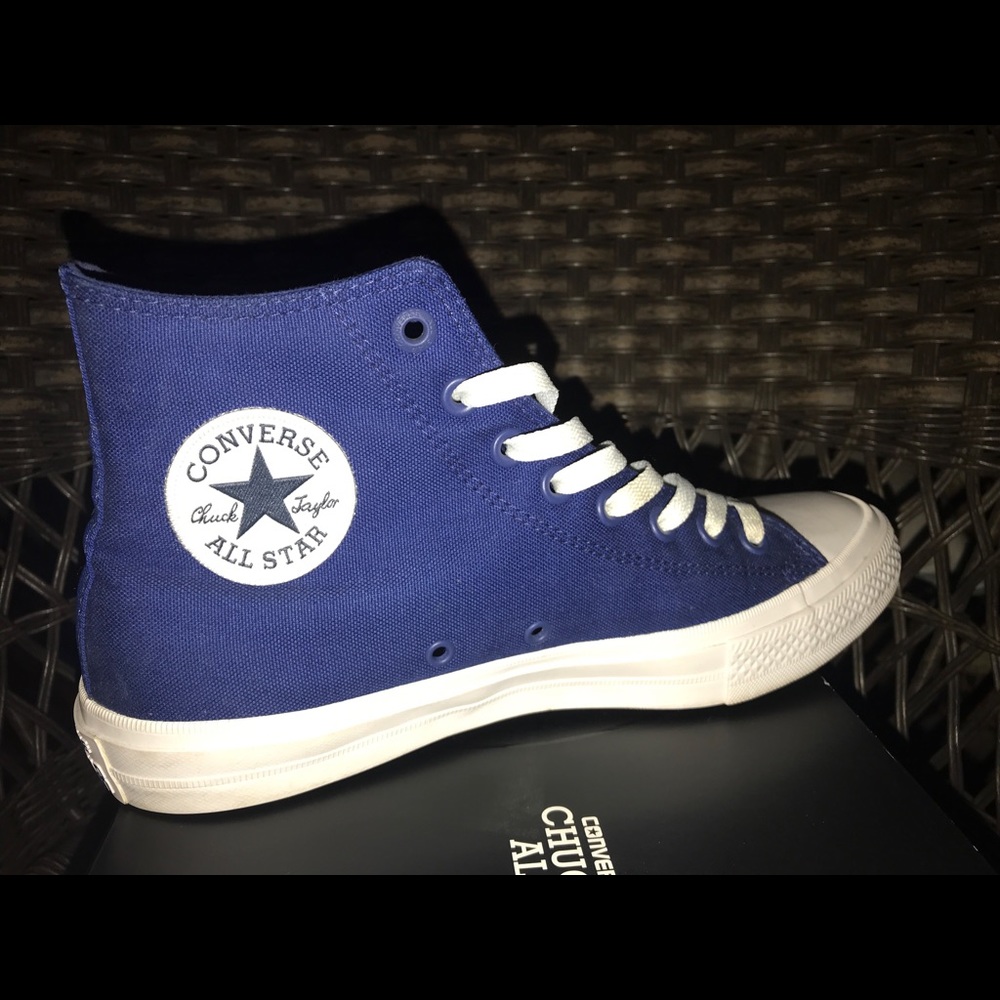 🆕 Unisex Blue Converse Chuck Taylors men’s 8.5